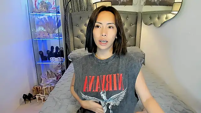 reighnempress online show from December 3, 2025, 2:30 am