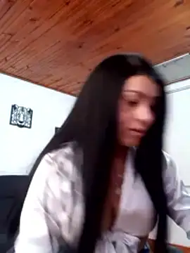 Tania mature online show from October 20, 2025, 5:46 pm