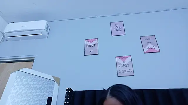 colombiamommy online show from December 5, 2025, 12:25 pm