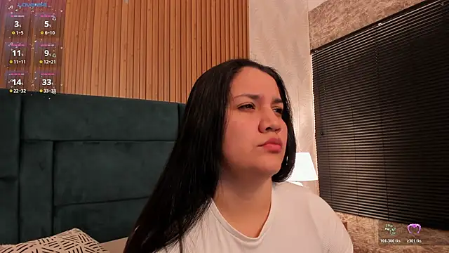 Kareena chopra online show from November 5, 2025, 12:38 pm