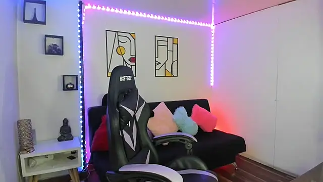 kay marie online show from February 3, 2025, 4:04 am