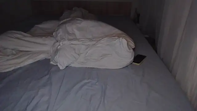 LoraPreston online show from November 8, 2025, 9:46 pm