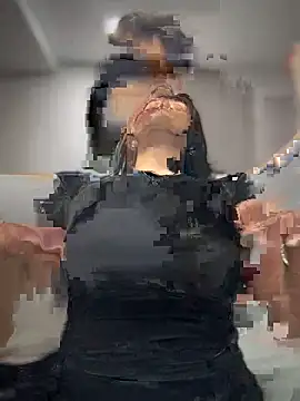 Snapshot of Alyaa_s chatting on October 23, 2025, 10:30 pm Alyaa s online show from October 23, 2025, 10:30 pm