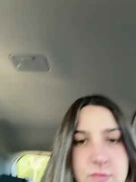 DoriDeluxe66 online show from October 27, 2025, 8:29 am