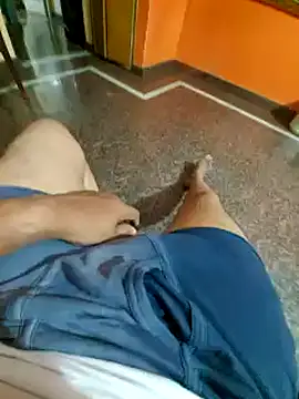 Stripkomal online show from March 15, 2025, 4:21 pm