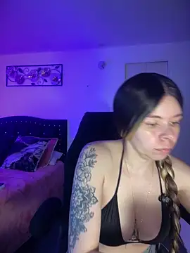 carolina16love online show from March 27, 2026, 9:58 pm