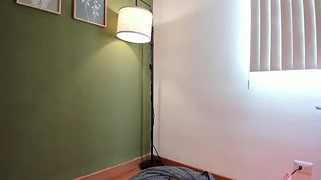 Snapshot of karlye_5 chatting on October 16, 2025, 3:57 pm karlye 5 online show from October 16, 2025, 3:57 pm