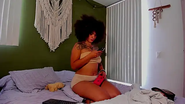 karlye 5 online show from December 19, 2025, 6:59 pm