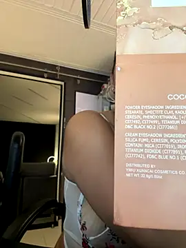 Snapshot of Emiily_W chatting on November 10, 2025, 9:30 am Emiily W online show from November 10, 2025, 9:30 am