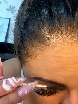 Emiily W online show from December 3, 2025, 10:24 am