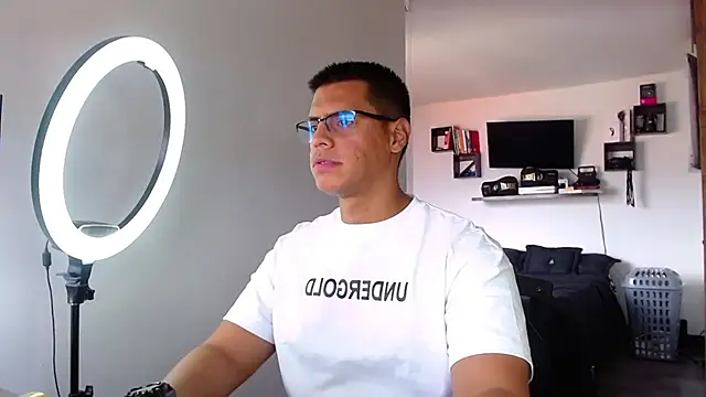  John Boy  online show from April 2, 2026, 7:33 pm