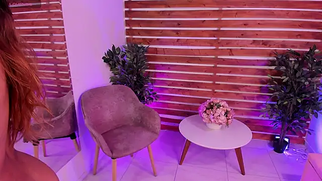 Snapshot of _MeganRain chatting on October 7, 2025, 9:06 am MeganRain online show from October 7, 2025, 9:06 am