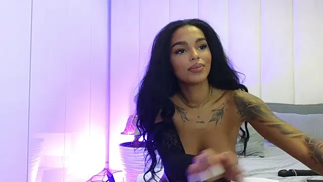 Snapshot of KimiBrown chatting on January 3, 2025, 9:15 am KimiBrown online show from January 3, 2025, 9:15 am