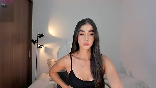 RebeccaBaxter online show from June 12, 2026, 11:46 pm