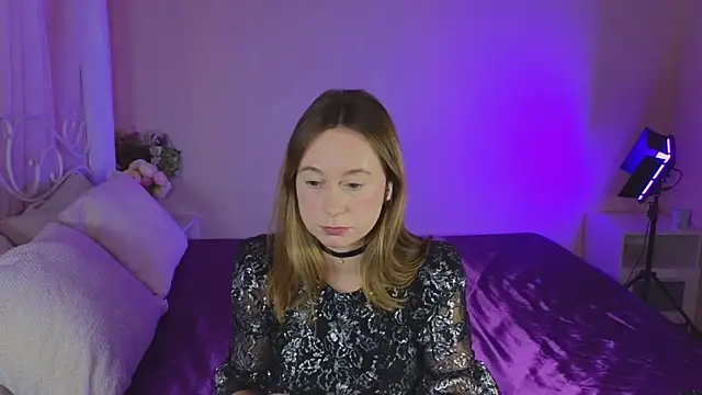 BrookeEvans online show from February 10, 2025, 12:52 am