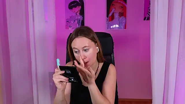 BrookeEvans online show from February 18, 2025, 11:52 pm