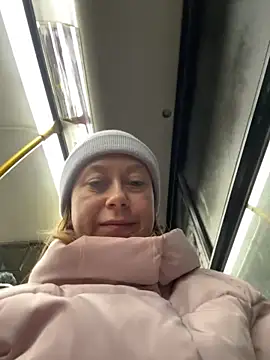 BrookeEvans online show from February 19, 2025, 6:54 pm