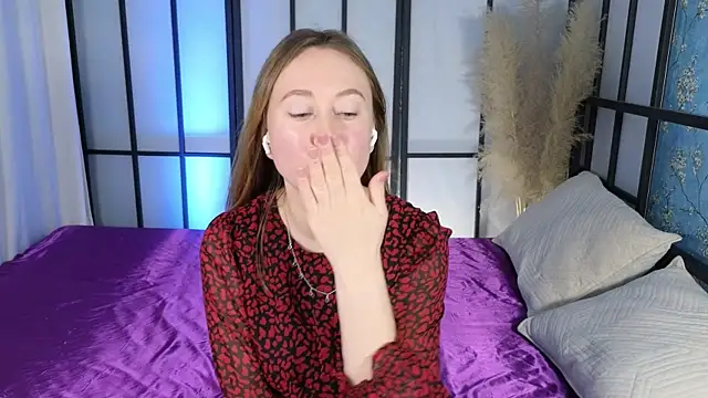 BrookeEvans online show from February 26, 2025, 9:58 pm