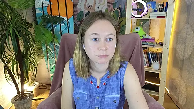 BrookeEvans online show from September 13, 2025, 8:52 pm