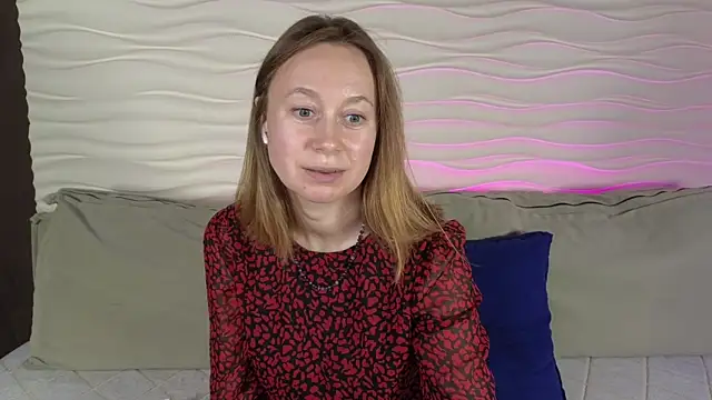 BrookeEvans online show from October 11, 2025, 12:47 pm