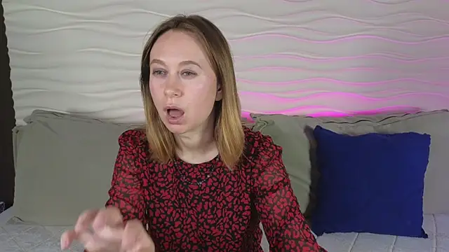 BrookeEvans online show from October 12, 2025, 12:53 am