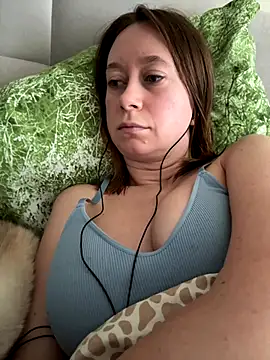 BrookeEvans online show from October 21, 2025, 6:47 am