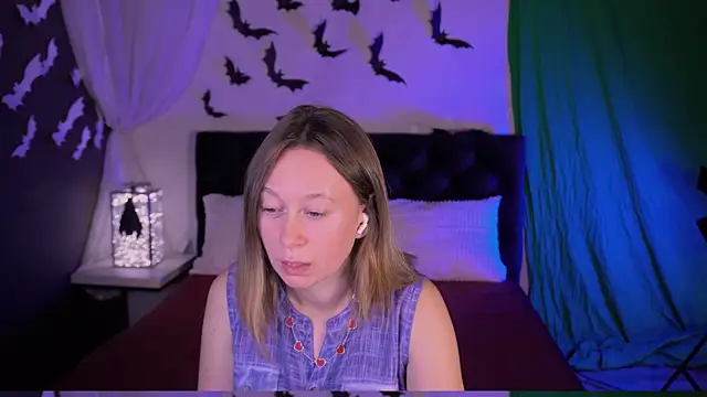 BrookeEvans online show from November 2, 2025, 12:40 pm