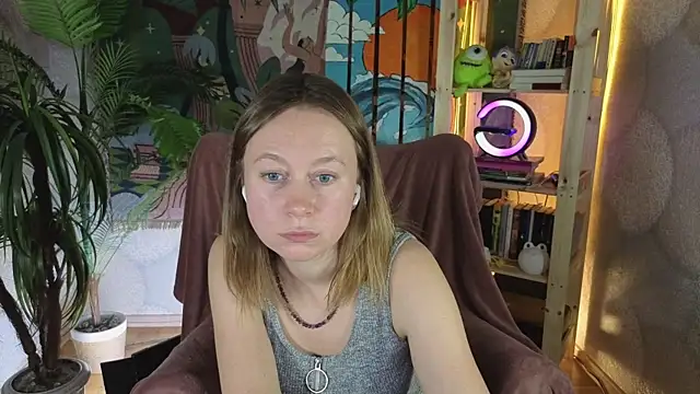 BrookeEvans online show from November 12, 2025, 8:52 pm