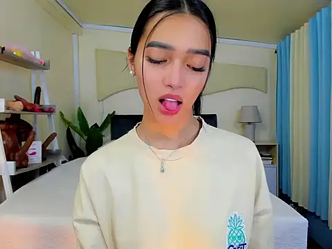  caroline69 online show from September 20, 2025, 3:40 am