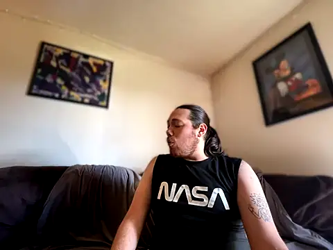 Snapshot of lucasgalacticman chatting on November 28, 2025, 3:47 pm lucasgalacticman online show from November 28, 2025, 3:47 pm