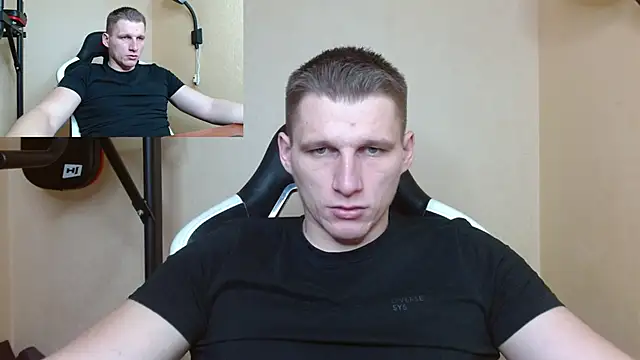 Snapshot of PoliglotJoe chatting on January 13, 2025, 8:26 am PoliglotJoe online show from January 13, 2025, 8:26 am