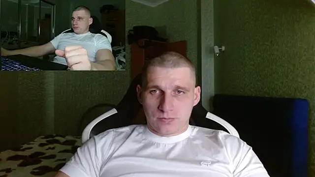Snapshot of PoliglotJoe chatting on January 24, 2025, 8:11 pm PoliglotJoe online show from January 24, 2025, 8:11 pm