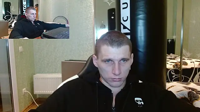 Snapshot of PoliglotJoe chatting on February 10, 2025, 4:08 am PoliglotJoe online show from February 10, 2025, 4:08 am