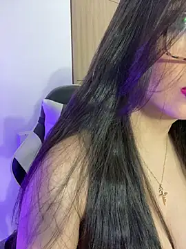 KateLatorre online show from March 4, 2026, 9:10 pm