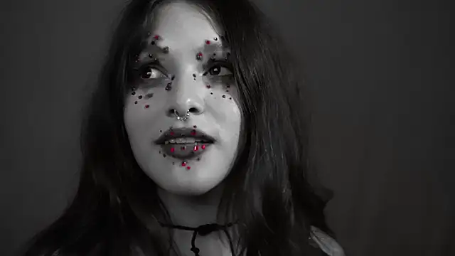 HannaMoom online show from October 25, 2025, 11:32 pm