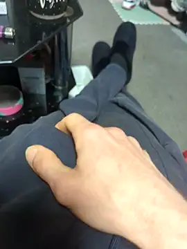 Dani el82xh online show from April 11, 2026, 8:29 am