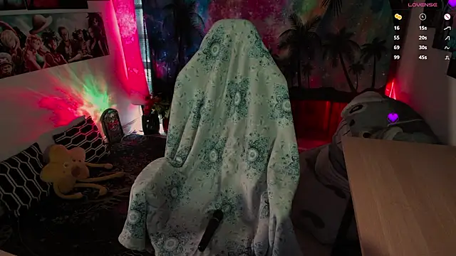 emma luna59 online show from March 9, 2026, 1:04 pm