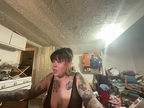 evacheers online show from April 23, 2026, 2:13 am