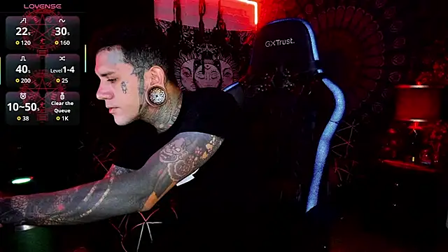 Snapshot of josh__ackerman chatting on October 8, 2025, 11:02 pm josh ackerman online show from October 8, 2025, 11:02 pm