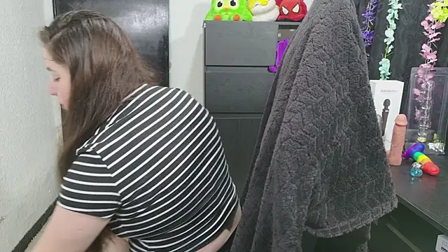 ann bronw online show from April 16, 2026, 11:33 am