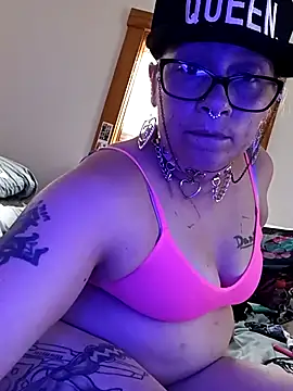 Snapshot of Sluttycatwomen chatting on March 17, 2026, 10:02 pm Sluttycatwomen online show from March 17, 2026, 10:02 pm