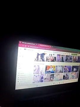 Snapshot of Byalexander2020 chatting on October 6, 2025, 12:30 am Byalexander2020 online show from October 6, 2025, 12:30 am