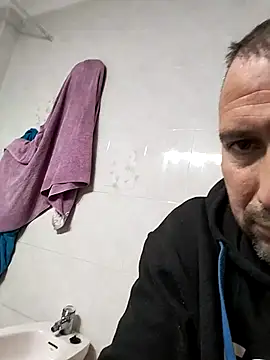 Snapshot of juandi21cm chatting on February 9, 2025, 4:07 pm juandi21cm online show from February 9, 2025, 4:07 pm