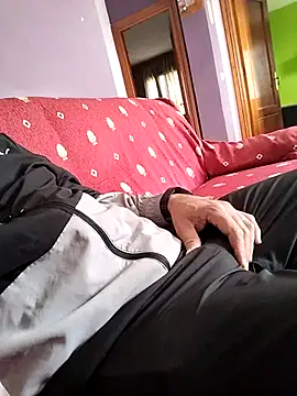 Snapshot of juandi21cm chatting on February 22, 2025, 11:13 am juandi21cm online show from February 22, 2025, 11:13 am