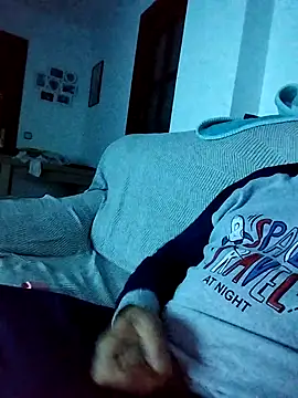 Snapshot of juandi21cm chatting on March 1, 2025, 12:28 am juandi21cm online show from March 1, 2025, 12:28 am