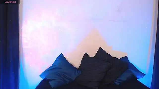 Agatha Tenebris online show from February 7, 2025, 5:51 pm