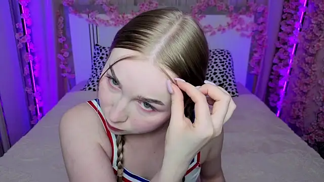 LilyStarlight online show from April 30, 2026, 3:46 am
