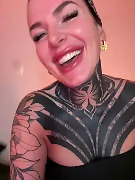 Snapshot of InkedBiitch chatting on December 16, 2024, 6:53 am InkedBiitch online show from December 16, 2024, 6:53 am