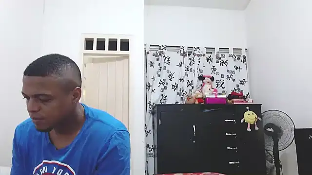 hot and naughty latin online show from January 31, 2025, 10:20 am