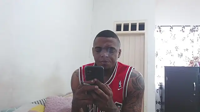 hot and naughty latin online show from March 14, 2025, 6:39 pm